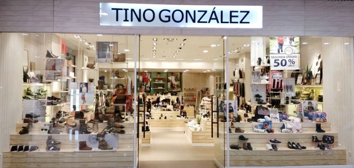 Escaparate tienda Tino González Tino González formaliza su salida de concurso de acreedores